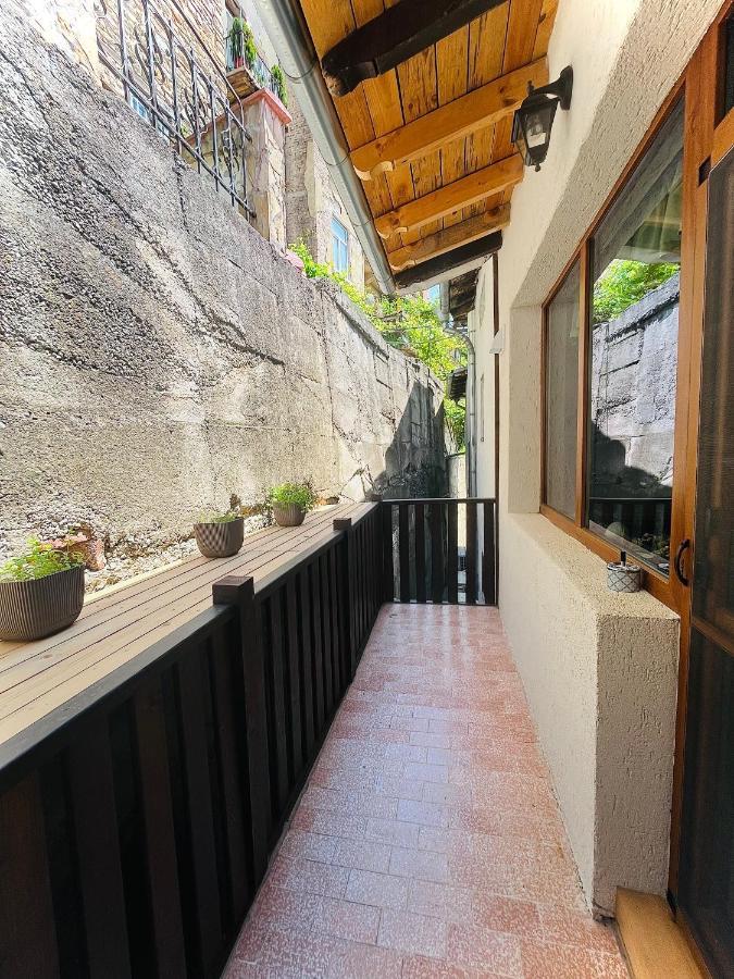 The Green Guest House Of Veliko Tarnovo-Amazing View, Top Location Kültér fotó